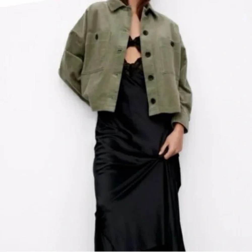 Zara Corduroy Jacket NEW‎ Sz M Green Cropped 100% Cotton Pockets Gorpcore Boxy
